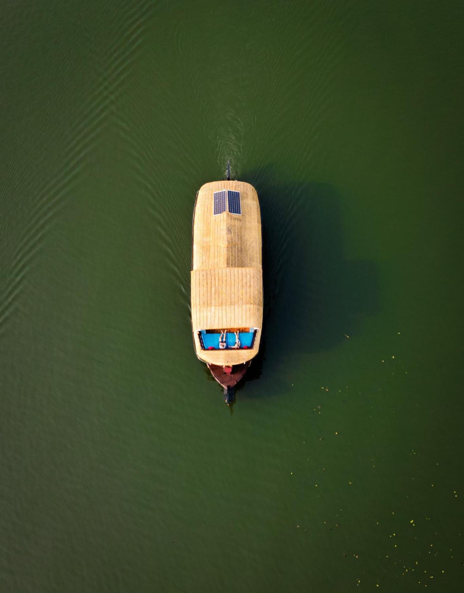 ホテル Why Not Houseboat アーラップーザ県 エクステリア 写真