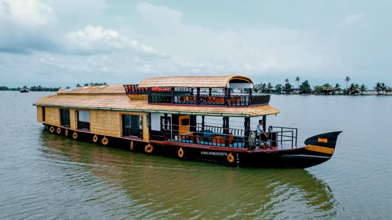 ホテル Why Not Houseboat アーラップーザ県 エクステリア 写真